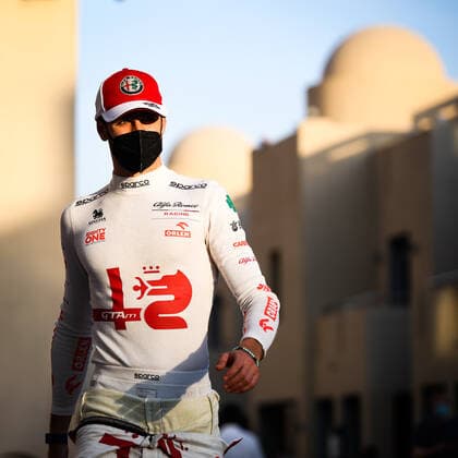 GIOVINAZZI Antonio (ita), Alfa Romeo Racing ORLEN C41, portrait during the Formula 1 Etihad Airways Abu Dhabi Grand Prix 2021, 22th round of the 2021 FIA Formula One World Championship, WM, Weltmeisterschaft from December 10 to 12, 2021 on the Yas Marina Circuit, in Yas Island, Abu Dhabi - F1 - ABU DHABI GRAND PRIX 2021 DPPI Panoramic  20211210_GOODEN_FG0O8854