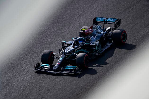 77 Valtteri Bottas (FIN, Mercedes-AMG Petronas F1 Team), F1 Grand Prix of Abu Dhabi at Yas Marina Circuit on December 10, 2021 in Abu Dhabi, United Arab Emirates. (Photo by HOCH ZWEI) Abu Dhabi United Arab Emirates