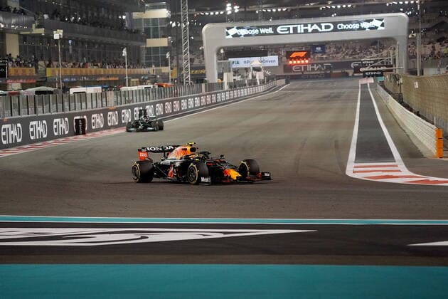 FORMULA 1 ETIHAD AIRWAYS ABU DHABI GRAND PRIX 2021 10.12.2021, Yas Marina Circuit, Abu Dhabi, FORMULA 1 ETIHAD AIRWAYS ABU DHABI GRAND PRIX 2021 , im Bild Sergio Perez (MEX), Red Bull Racing Honda