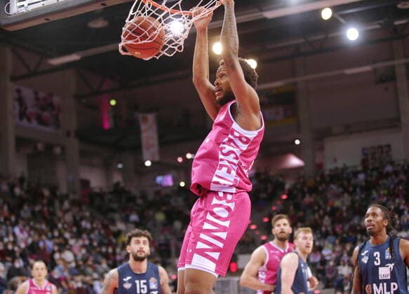 Justin Gorham Telekom Baskets Bonn vs. MLP Academics Heidelberg easyCredit BBL 1. Bundesliga , Saison 2021 2022 , Hauptrunde 10. Spieltag