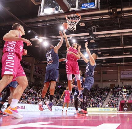 Michael Kessens Telekom Baskets Bonn vs. MLP Academics Heidelberg easyCredit BBL 1. Bundesliga , Saison 2021 2022 , Hauptrunde 10. Spieltag