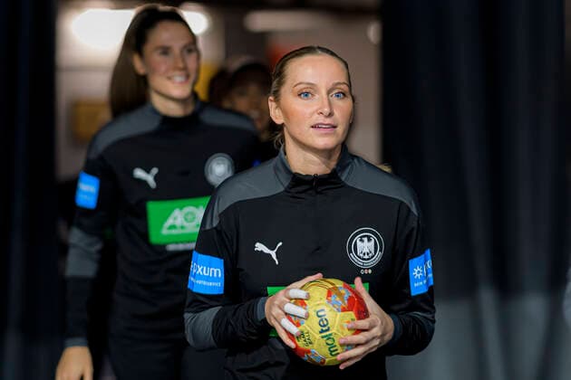 Handball, Frauen: WM, Südkorea - Deutschland, Hauptrunde, Gruppe 3, 2. Spieltag Silje Brons Petersen (Deutschland TuS Metzingen) Granollers Spanien