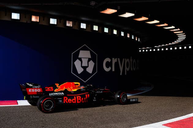 33 VERSTAPPEN Max (nld), Red Bull Racing Honda RB16B, action during the Formula 1 Etihad Airways Abu Dhabi Grand Prix 2021, 22th round of the 2021 FIA Formula One World Championship, WM, Weltmeisterschaft from December 10 to 12, 2021 on the Yas Marina Circuit, in Yas Island, Abu Dhabi - F1 - ABU DHABI GRAND PRIX 2021 DPPI Panoramic  00121045_AV6_6879