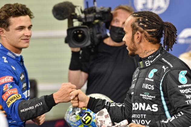 11.12.2021, xekx, Formel 1 FIA, Großer Preis von Abu Dhabi 2021 emspor, v.r. 2. Startplatz Lewis Hamilton (Mercedes-AMG Petronas, 44), 3. Startplatz Lando Norris (McLaren, 4) (DFL DFB REGULATIONS PROHIBIT ANY USE OF PHOTOGRAPHS as IMAGE SEQUENCES and or QUASI-VIDEO) Abu Dhabi