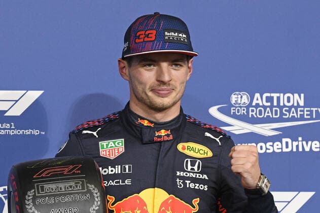 11.12.2021, xekx, Formel 1 FIA, Großer Preis von Abu Dhabi 2021 emspor, 1. Startplatz, Max Verstappen (Red Bull Racing, 33) (DFL DFB REGULATIONS PROHIBIT ANY USE OF PHOTOGRAPHS as IMAGE SEQUENCES and or QUASI-VIDEO) Abu Dhabi
