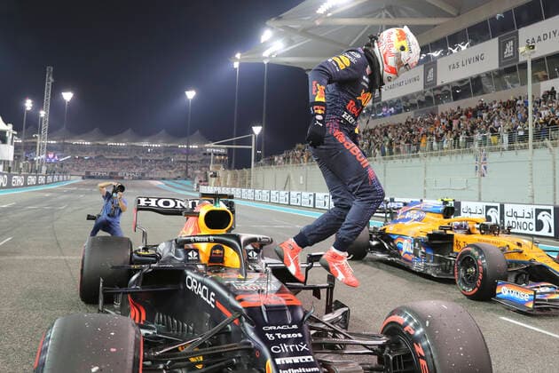 F1 Grand Prix of Abu Dhabi 33 Max Verstappen (NED, Red Bull Racing), F1 Grand Prix of Abu Dhabi at Yas Marina Circuit on December 11, 2021 in Abu Dhabi, United Arab Emirates. (Photo by Kamran Jebreili AP FIA Pool via HOCH ZWEI) Abu Dhabi United Arab Emirates Poolfoto HOCH ZWEI Pool AP ,EDITORIAL USE ONLY