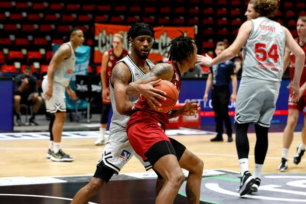 Basketball, BBL, Niners Chemnitz - Gießen 46ers Darion Atkins, Niners Chemnitz Chemnitz Sporthalle am Schlossteich Sachsen Germany