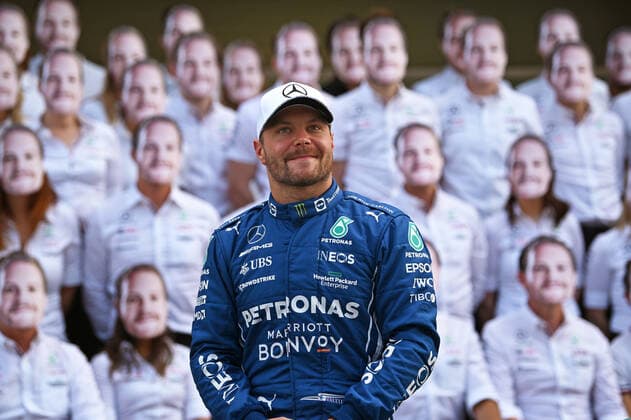 12.12.2021, xekx, Formel 1 FIA, Großer Preis von Abu Dhabi 2021 emspor, Valtteri Bottas (Mercedes-AMG Petronas, 77) (DFL DFB REGULATIONS PROHIBIT ANY USE OF PHOTOGRAPHS as IMAGE SEQUENCES and or QUASI-VIDEO) Abu Dhabi