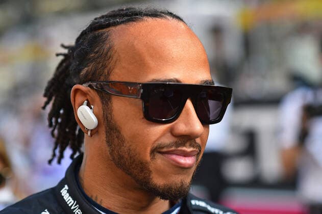 12.12.2021, xekx, Formel 1 FIA, Großer Preis von Abu Dhabi 2021 emspor, Lewis Hamilton (Mercedes-AMG Petronas, 44) (DFL DFB REGULATIONS PROHIBIT ANY USE OF PHOTOGRAPHS as IMAGE SEQUENCES and or QUASI-VIDEO) Abu Dhabi