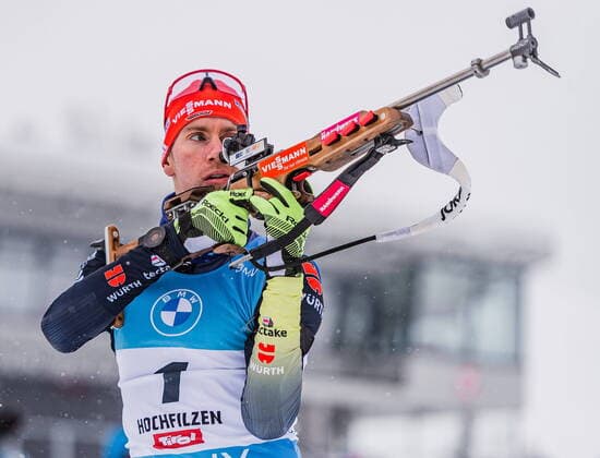 11.12.2021, Biathlonarena, Hochfilzen, AUT, IBU Weltcup Biathlon, Verfolgung, Herren, im Bild Johannes Kuehn (GER) Johannes Kuehn of Germany during the men pursuit competition of BMW IBU Biathlon World Cup at the Biathlonarena in Hochfilzen, Austria on 2021 12 11. **** OUT of AUT - Keine Weitergabe an Drittanbieter **** Hochfilzen *** 11 12 2021, Biathlon Arena, Hochfilzen, AUT, IBU Biathlon World Cup, Pursuit, Men, pictured Johannes Kuehn GER Johannes Kuehn of Germany during the men pursuit competition of BMW IBU Biathlon World Cup at the Biathlon Arena in Hochfilzen, Austria on 2021 12 11 OUT of AUT No disclosure to third parties Hochfilzen  EP_ade 