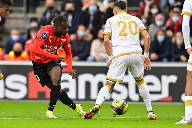 Sport Bilder des Tages Fußball, Stade Rennes - OGC Nizza KAMALDEEN SULEMANA (Rennes) FOOTBALL : Rennes vs Nice - Ligue 1 - 12 12 2021 JBAutissier Panoramic 