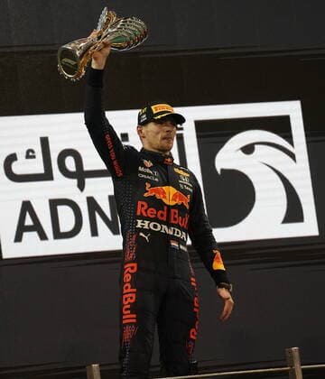 FORMULA 1 ETIHAD AIRWAYS ABU DHABI GRAND PRIX 2021 12.12.2021, Yas Marina Circuit, Abu Dhabi, FORMULA 1 ETIHAD AIRWAYS ABU DHABI GRAND PRIX 2021 , im Bild Podium: Weltmeister Max Verstappen (NEL), Red Bull Racing Honda