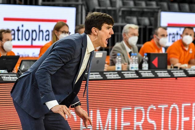 GER, BBL, ratiopharm ulm vs Hamburg Towers 12.12.2021, ratiopharm arena, Neu-Ulm, GER, BBL, ratiopharm ulm vs Hamburg Towers, im Bild Pedro Calles (Hamburg)
