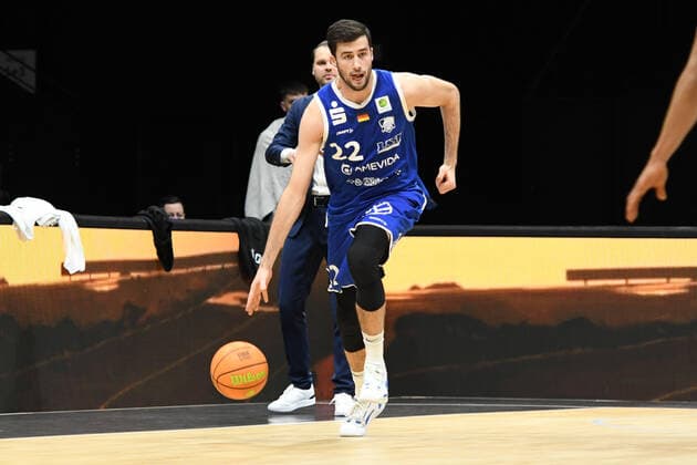 12.12.2021 - Basketball - Saison 2021 2022 - 2. Bundesliga Pro-A - 08. Spieltag: Nürnberg Falcons Basketball Club NBC - VFL Sparkassen Stars Bochum - AlSch - Johannes Joos (22, VFL Sparkassen Stars Bochum )