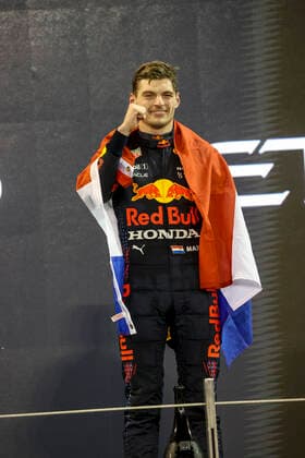 33 Max Verstappen (NED, Red Bull Racing), F1 Grand Prix of Abu Dhabi at Yas Marina Circuit on December 12, 2021 in Abu Dhabi, United Arab Emirates. (Photo by HOCH ZWEI) Abu Dhabi United Arab Emirates