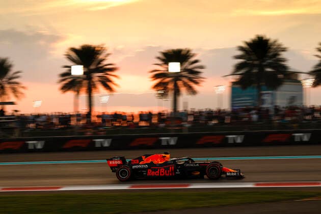 33 Max Verstappen (NED, Red Bull Racing), F1 Grand Prix of Abu Dhabi at Yas Marina Circuit on December 12, 2021 in Abu Dhabi, United Arab Emirates. (Photo by HOCH ZWEI) Abu Dhabi United Arab Emirates