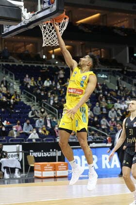 DEU, easyCredit BBL, ALBA vs. Bayern Muenchen, 12.12.2021, Mercedes-Benz-Arena, Berlin, DEU, easyCredit BBL, ALBA vs. Bayern Muenchen, im Bild Maodo Lo (ALBA Berlin 0)