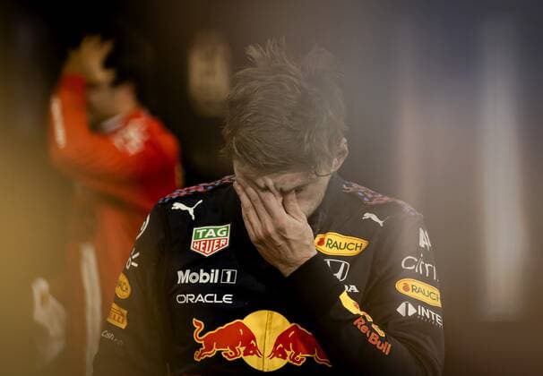 ABU DHABI - Max Verstappen of Red Bull Racing after winning the Formula 1 World Championship, WM, Weltmeisterschaft after the Abu Dhabi Grand Prix at Yas Marina Circuit on December 12, 2021 in Abu Dhabi, United Arab Emirates. REMKO DE WAAL F1 Grand Prix 2021 xVIxANPxSportx xxANPxIVx