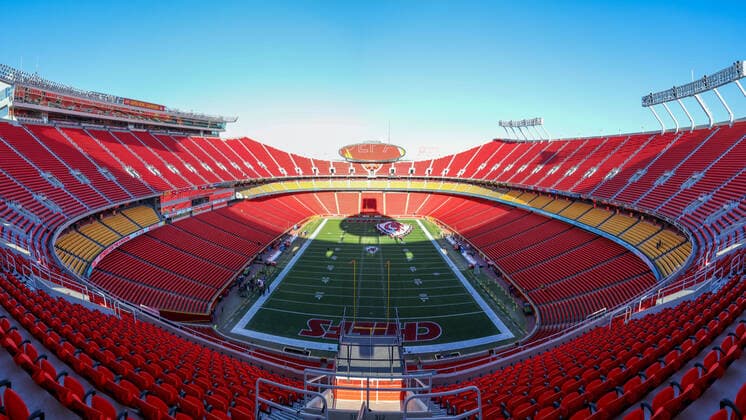 KANSAS CITY, MO - DECEMBER 12: Long shadows are cast over GEHA Field at Arrowhead Stadium on a sunny day before an NFL, American Football Herren, USA game between the Las Vegas Raiders and Kansas City Chiefs on Dec 12, 2021 at GEHA Field at Arrowhead Stadium in Kansas City, MO. (Photo by Scott Winters Icon Sportswire) NFL: DEC 12 Raiders at Chiefs Icon2112120014