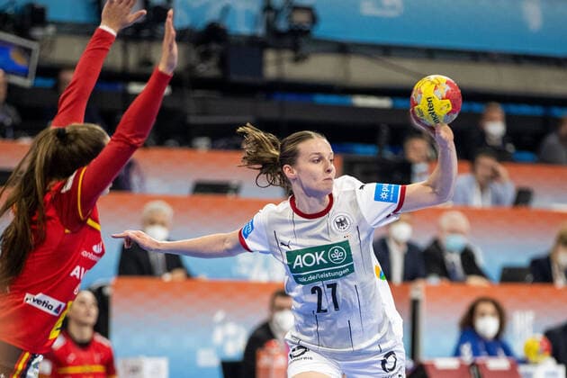 211214 Julia Maidhof of Germany during the IHF Women?s World Championship, WM, Weltmeisterschaft handball quarter final match between Spain and Germany on December 14, 2021 in Granollers. Photo: Mathilda Ahlberg BILDBYRAN COP 240 MA0126 handball handboll handball bbeng vm handball-vm handbolls-vm ihf handball world championship world handball championship 2021 world championship 2021 spain germany dam kvartsfinal quarter final Copyright: MATHILDAxAHLBERG BB211214BB701