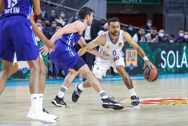 14th December 2021; Wizink Center; Madrid, Spain; Turkish Airlines Euroleague Basketball , Real Madrid versus Alba Berlin; Nigel Williams-Goss (Real Madrid Baloncesto)  ActionPlus12348133 AgenciaLOF