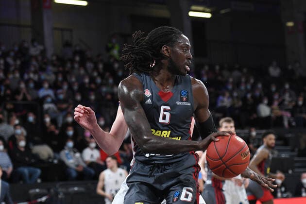 Basketball I Herren I Saison 2021-2022 I Eurocup I 7. Spieltag I Hamburg Towers - LOKOMOTIV KUBAN KRASNODAR I 15.12.2021 Pure Kraft: JOHNATHAN MOTLEY( 6, Center, LOKOMOTIV KUBAN KRASNODAR) Hamburg edel-optics.de Arena Hamburg Deutschland Copyright: xLobeca Hannigx