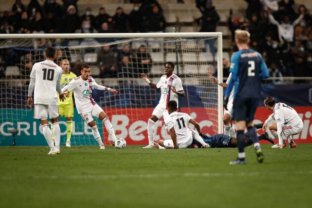 Malo Gusto (Olympique Lyonnais) FOOTBALL : 32eme finale de la Coupe de France - Paris Football Club vs Olypique Lyonnais - 17 12 2021 AurelienMorissard Panoramic 