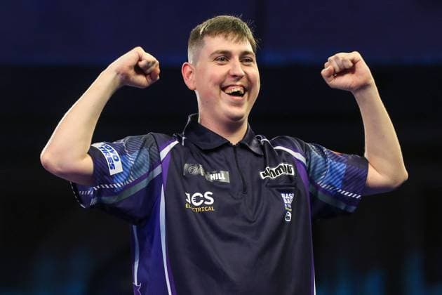 Sport Themen der Woche KW50 PDC World Darts Championship 2022 William Borland wins his first round match against Bradley Brooks by hitting a nine dart leg during the PDC World Darts Championship 2022, at Alexandra Palace, London, United Kingdom on 17 December 2021. Editorial use only , Copyright: xShanexHealeyx PSI-14250-0096