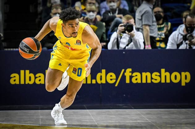 17.12.2021, xlakx, Basketball EuroLeague, Alba Berlin - ZSKA Moskau emspor, v.l.Maodo Lo (Alba Berlin No.0) Berlin