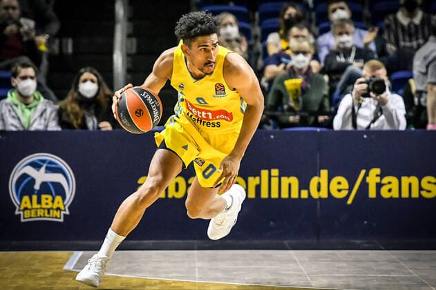 17.12.2021, xlakx, Basketball EuroLeague, Alba Berlin - ZSKA Moskau emspor, v.l.Maodo Lo (Alba Berlin No.0) Berlin