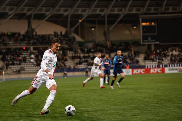 Malo Gusto (Olympique Lyonnais) FOOTBALL : 32eme finale de la Coupe de France - Paris Football Club vs Olypique Lyonnais - 17 12 2021 AurelienMorissard Panoramic 