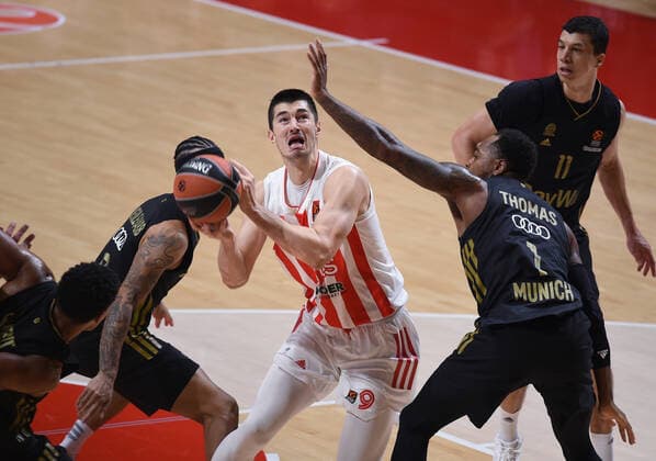 MITROVIC LUKA, THOMAS DESHAUN, LUCIC VLADIMIR Crvena Zvezda mts Belgrade vs FC Bayern Munich, Euroleague, 17 December, 17.12.2021 Crvena Zvezda mts Belgrade vs FC Bayern Munich, Euroleague, 17 December, 17.12.2021 Belgrade Copyright: xEIBNER NikolaxKrsticx EP_EER