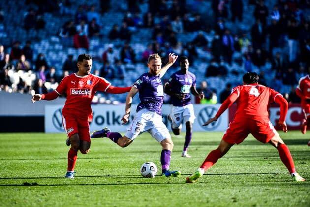 Mikkel Puggaard (tfc) FOOTBALL : Toulouse vs Nimes - 32eme de Finale de Coupe de France - Toulouse - Le 18 12 2021 ThierryBreton Panoramic 