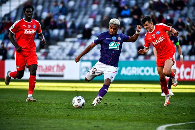 Ado Onaiwu (tfc) FOOTBALL : Toulouse vs Nimes - 32eme de Finale de Coupe de France - Toulouse - Le 18 12 2021 ThierryBreton Panoramic 