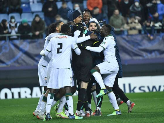 Joie de Remy Descamps arrete le 5e penalty joie de Nantes FOOTBALL :Sochaux vs Nantes 32e Finale CdF 18 12 2021 Mao Panoramic 
