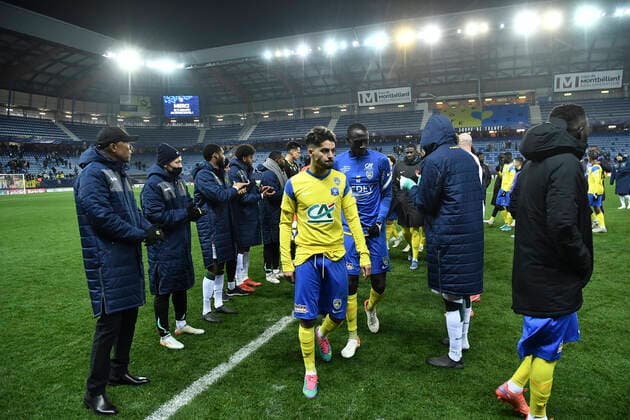 Joie de Remy Descamps arrete le 5e penalty joie de Nantes FOOTBALL :Sochaux vs Nantes 32e Finale CdF 18 12 2021 Mao Panoramic 