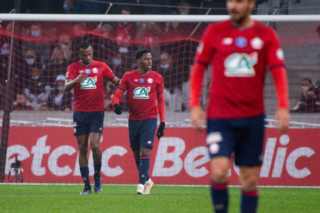 Joie des joueurs de l equipe du LOSC apres le but de Jonathan David ( 9 - LOSC ) - FOOTBALL : Lille vs Auxerre - Coupe de France - Lille - 18 12 2021 FedericoPestellini Panoramic 