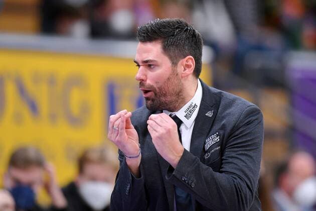 Sebastian Gleim (Trainer, Headcoach Merlins Crailsheim) lautstark , Basketball, Bundesliga, BBL, BG Goettingen - Hakro Merlins Crailsheim , 18.12.2021, BG Goettingen - Hakro Merlins Crailsheim, Basketball, Bundesliga, GER, BBL, 18.12.2021 Goettingen Copyright: xEibner-Pressefotox-xRolandxSippelx