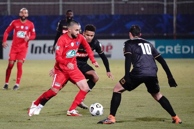 Mehdi Kadi (AS Cannes) FOOTBALL : AS Cannes vs Dijon FCO - 32 eme de finale de Coupe de France - Cannes - 18 12 2021 NorbertScanella Panoramic 