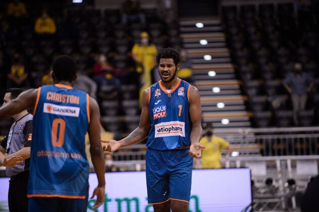 Cristiano Felicio (1 ratiopharm Ulm) bei der Partie EWE Baskets Oldenburg vs ratiopharm Ulm. Basketball, easyCredit BBL, Saison 2021 2022, 11. Spieltag, 18.12.2021. Copyright: xErikxHillmer EIBNERx EP_EHR EWE Baskets Oldenburg vs ratiopharm Ulm. Basketball, easyCredit BBL, Saison 2021 2022, 11. Spieltag, 18.12.2021 Oldenburg Copyright: xErikxHillmer EIBNERx EP_EHR