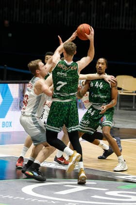 18.12.2021, easyCredit Basketball Bundesliga, BBL, Saison 2021 2022, Herren, Chemnitz Niners - Brose Bamberg Chemnitz Messe Chemnitz Sachsen Germany