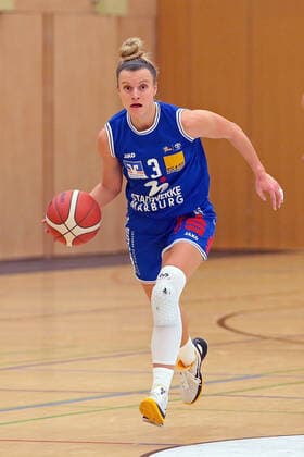 18.12.2021, xovx, Basketball Damen Bundesliga DBBL, BC pharmaserv Marburg - TSV 1880 Wasserburg Alexandra Wilke (BC pharmaserv Marburg), Freisteller Marburg Georg Gaßmann Halle Hessen Deutschland (DE)