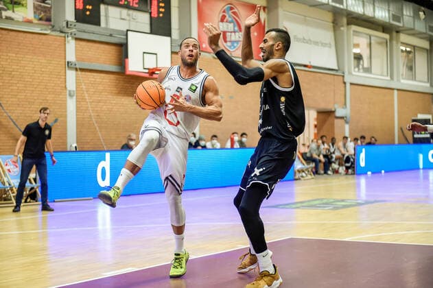 Barmer 2. Basketball Bundesliga ProB, Rheinstars Koeln vs. WWU Baskets Muenster, 18.12.2021 Andrej Mangold (RheinStars Koeln 0), Barmer 2. Basketball Bundesliga ProB, Rheinstars Koeln vs. WWU Baskets Muenster am 18.12.2021 im ASV Koeln in Koeln (Nordrhein-Westfalen) Copyright: xBEAUTIFULxSPORTS Mueller-Laschetx