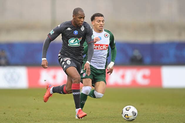 Djibril Sidibe (Monaco) vs Owen Maes (Red Star) FOOTBALL : Red Star vs as Monaco - 1 32e finale coupe de France - 19 12 2021 JBAutissier Panoramic 