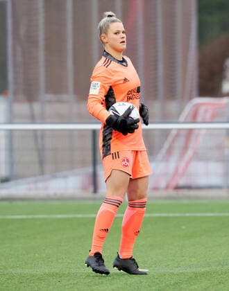 19.12.2021 - Fussball - Saison 2021 2022 - 2. Frauen-Fussball - Bundesliga - 13. Spieltag: 1. FC Nürnberg FCN ( Club ) - TSG 1899 Hoffenheim II - Sportfoto Zink DaMa - Lea Paulick (1, 1. FC Nürnberg FCN ) - Freisteller Einzelbild