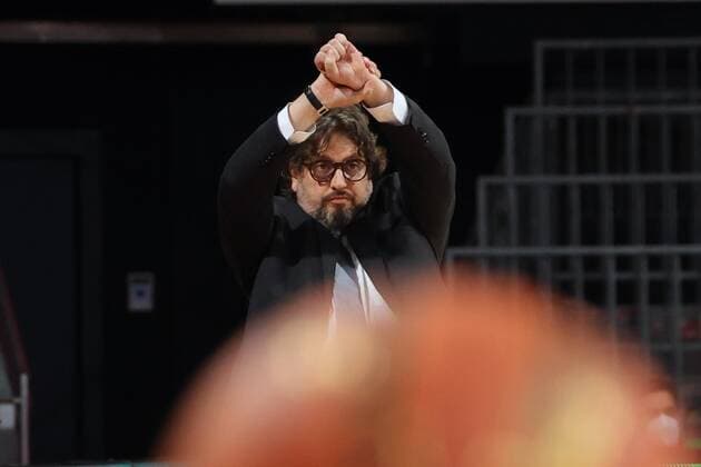 Bayerns - Head Coach Andrea TRINCHIERI. Basketball, FC Bayern - Ludwigsburg, am 19.12.2021, Basketball Bundesliga, FC Bayern München Basketball - MHP Riesen Ludwigsburg, Saison 2021-2022, in Muenchen, A U D I D O M E, Deutschland. Quelle Copyright Credit : Oryk HAIST