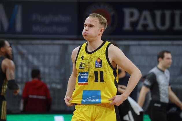 Ludwigsburgs 11 HERZOG nach Spielende. Basketball, FC Bayern - Ludwigsburg, am 19.12.2021, Basketball Bundesliga, FC Bayern München Basketball - MHP Riesen Ludwigsburg, Saison 2021-2022, in Muenchen, A U D I D O M E, Deutschland. Quelle Copyright Credit : Oryk HAIST