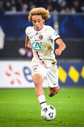 December 19, 2021, Valenciennes, France, France: Xavi SIMONS of PSG during the French Cup match between Entente Feignies-Aulnoye and Paris Saint-Germain (PSG) at Stade du Hainaut on December 19, 2021 in Valenciennes, France. Valenciennes France - ZUMAm308 20211219_zsp_m308_005 Copyright: xMatthieuxMirvillex