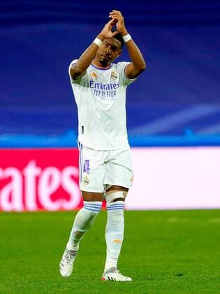 Mandatory Credit: Photo by Pressinphoto Shutterstock (12651642dg) David Alaba of Real Madrid Real Madrid v Cadiz CF, La Liga 2021-2022, date 18. Football, Santiago Bernabeu Stadium, Madrid, Spain - 19 Dec 2021 EDITORIAL USE ONLY No use with unauthorised audio, video, data, fixture lists (outside the EU), club league logos or live services. Online in-match use limited to 45 images (+15 in extra time). No use to emulate moving images. No use in betting, games or single club league player publications services. Real Madrid v Cadiz CF, La Liga 2021-2022, date 18. Football, Santiago Bernabeu Stadium, Madrid, Spain - 19 Dec 2021 EDITORIAL USE ONLY No use with unauthorised audio, video, data, fixture lists (outside the EU), club league logos or live services. Online in-match use limited to 45 images (+15 in extra time). No use to emulate moving images. No use in betting, games or  Copyright: xPressinphoto Shutterstockx 12651642dg