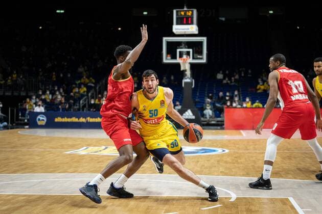 Basketball Berlin 22.12.2021 Saison 2021 2022 Euroleague Regular Season Alba Berlin - AS Monaco Javel Zoosman (Alba Berlin, No.50)